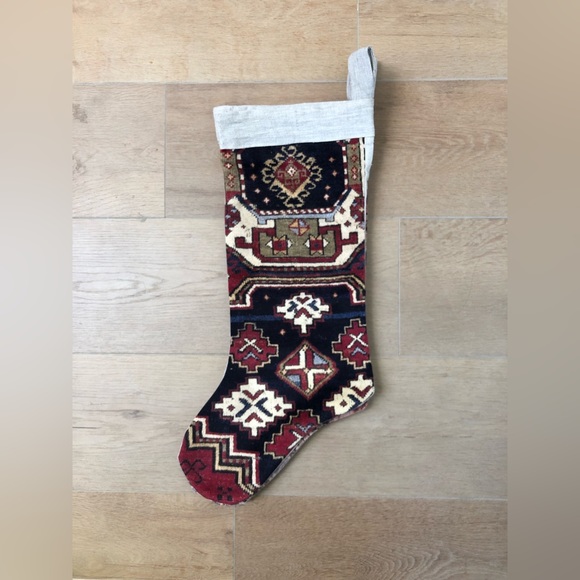 Beautiful antique rug print stockings - Picture 4 of 5